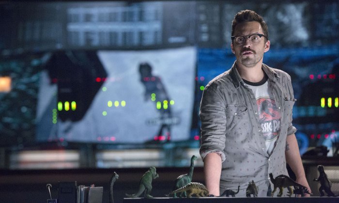 Jake Johnson Not In Jurassic Park Dominion Jurassic World