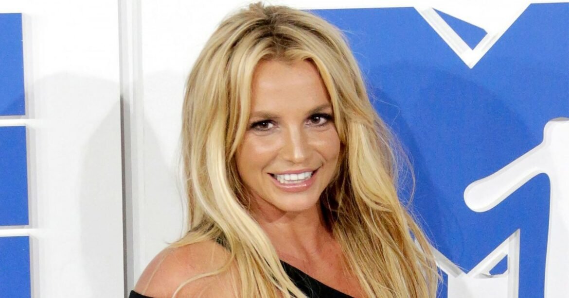 Her Choice: Britney Spears 'Selected to' Disable Instagram
