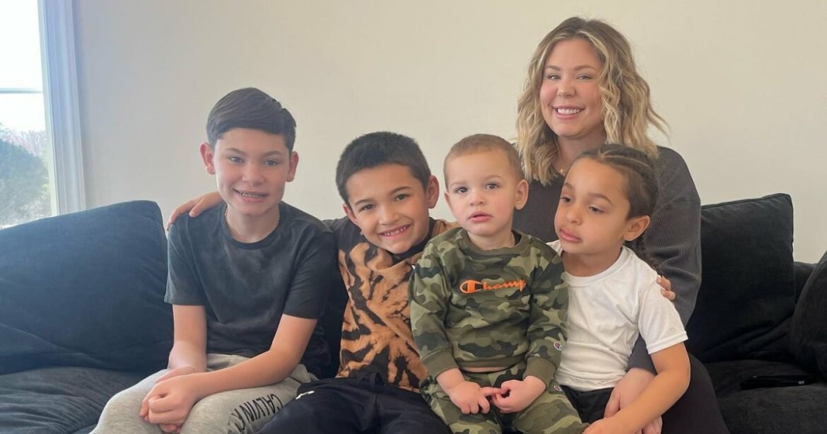 Teen Mother 2's Kailyn Lowry, Extra Celeb Mother and father Praising Their Youngsters' Nannies