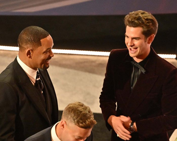 Andrew Garfield Seemingly Mimics Will Smiths Slap After Oscars