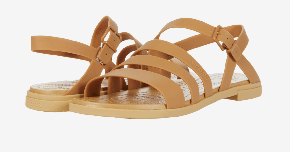 Vacation Vibes! These Stylish Strappy Sandals Don’t Even Look Like Crocs