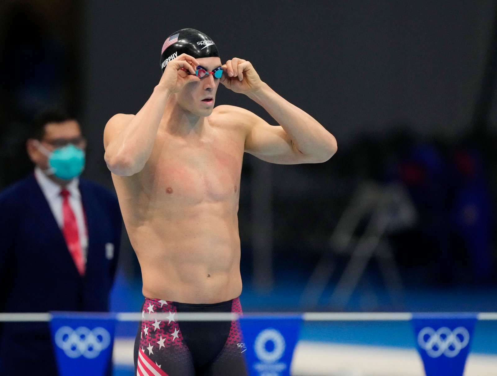 Olympic swimmer Ryan Murphy swimming